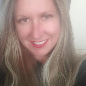 Meet your Posher, Kara